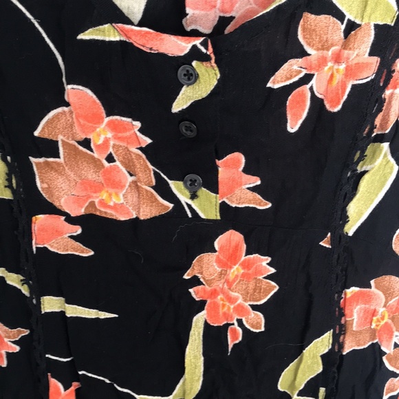 Volcom floral dress - Picture 2 of 6